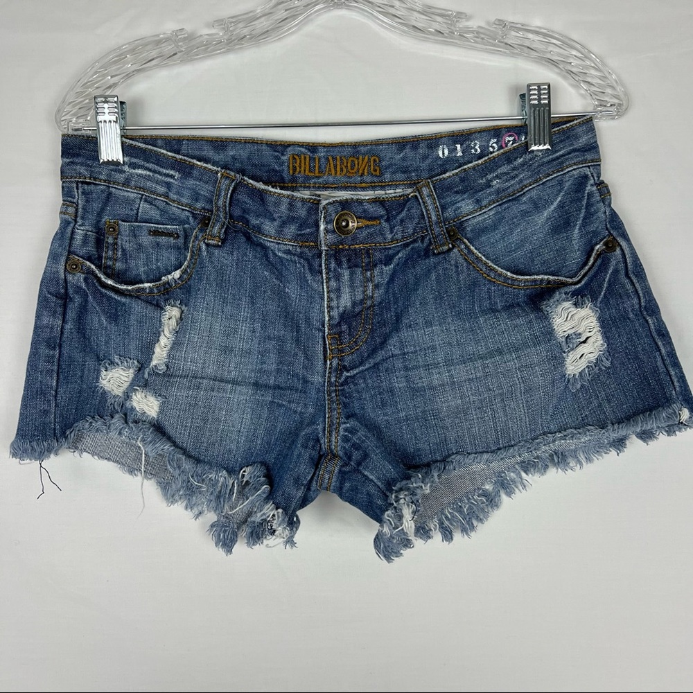 BILLABONG β’ Frayed Hem Distressed Cutoff Denim Shorts Size 7